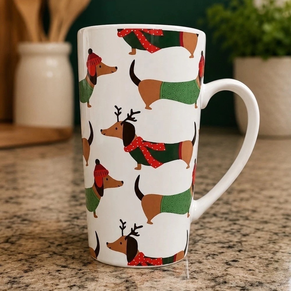 Joyland Christmas Dachshund Coffee Latte Mug With Lid Weiner Dog Doxie 17 Oz.